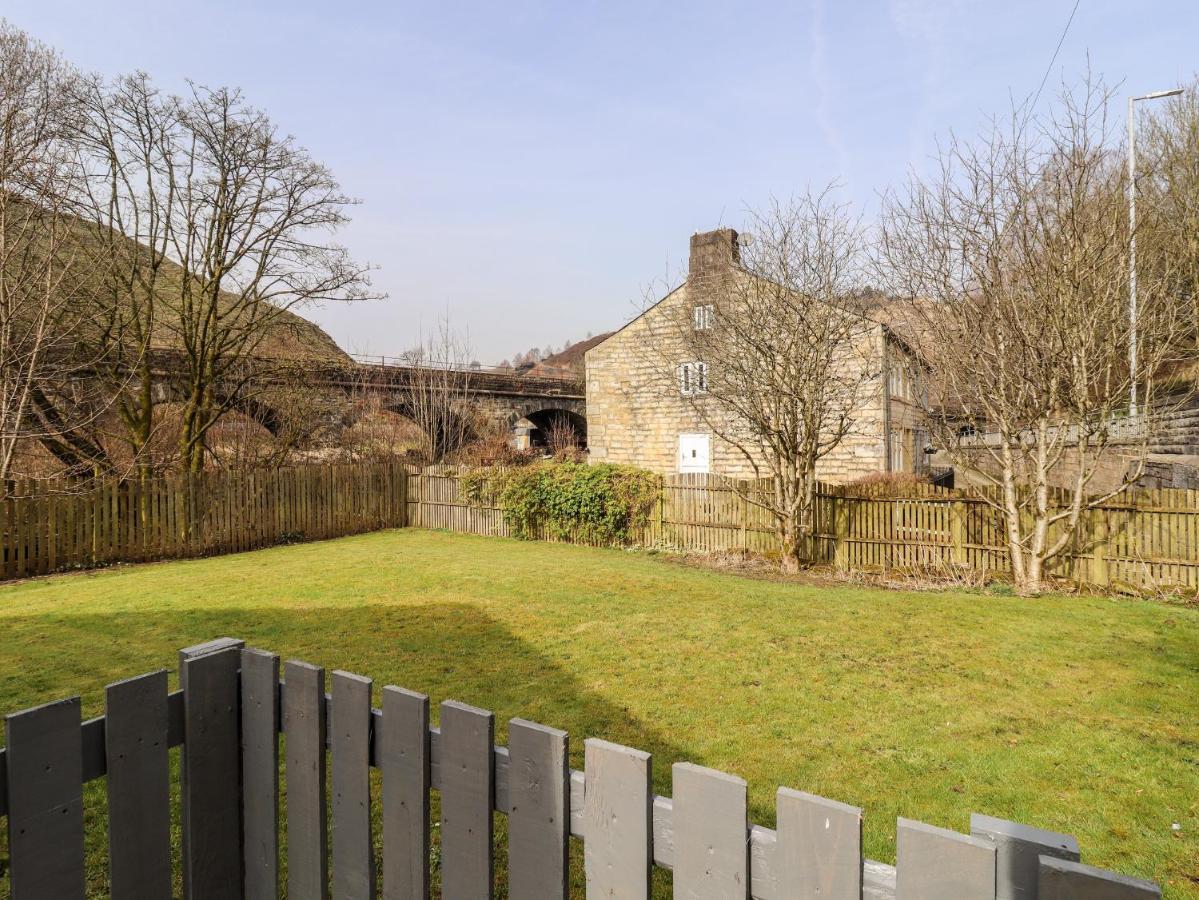 Canal View Todmorden Dış mekan fotoğraf